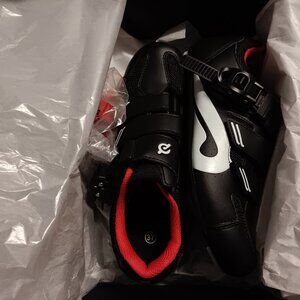 New Peloton Cycle Shoes (Black and Red)